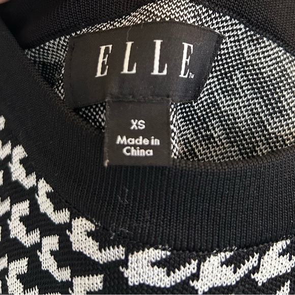 Elle Black and White Houndstooth Pencil Skirt - Picture 3 of 4